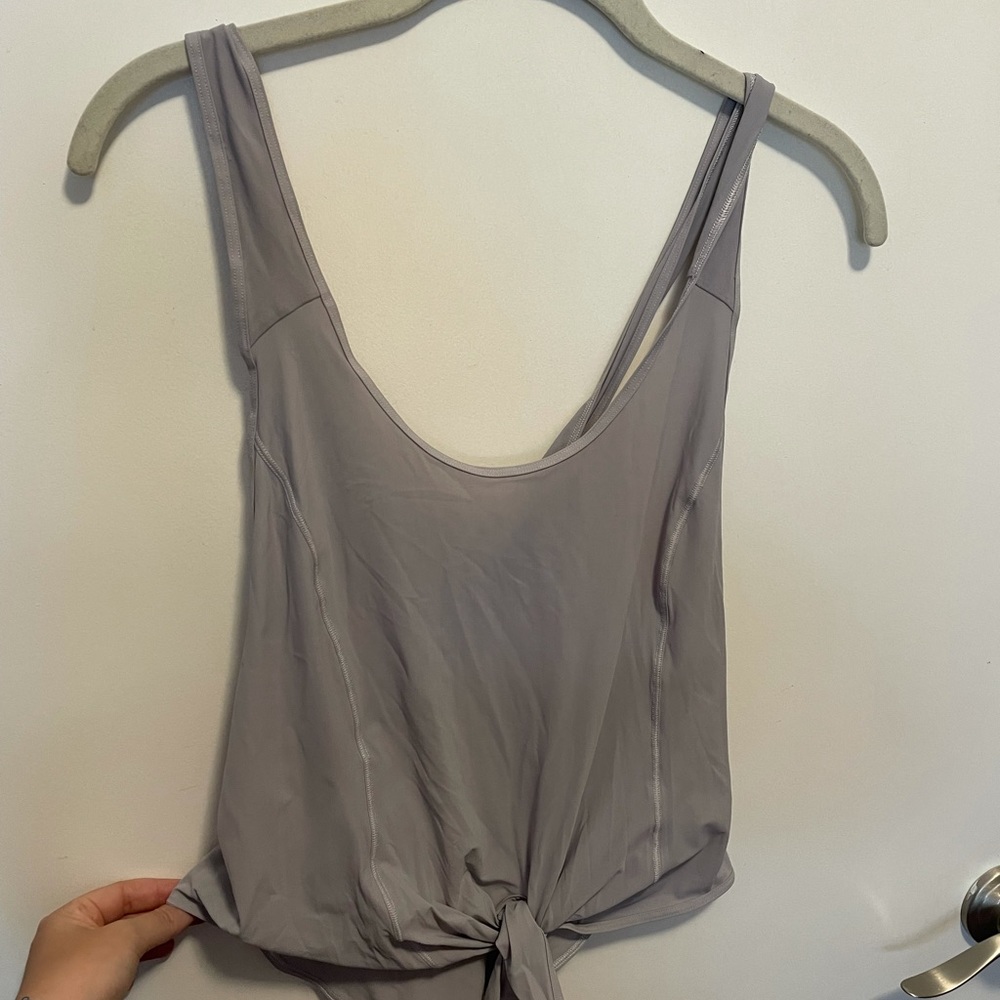 Lululemon tie front crossback tank. Gently worn